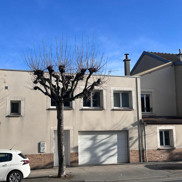 Appartement lumineux 45 m2 avec parking proche gare et centre de Reims - Appartamento con 1 Camera da Letto - 8