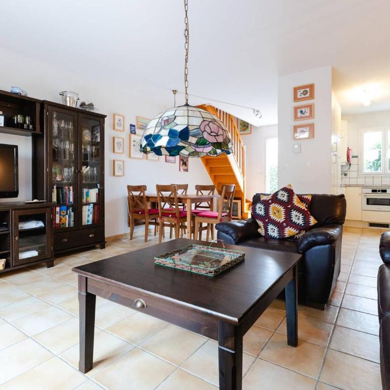 Villa spacieuse avec parking, jardin, animaux admis - FR-1-409-289 - Villa - 8