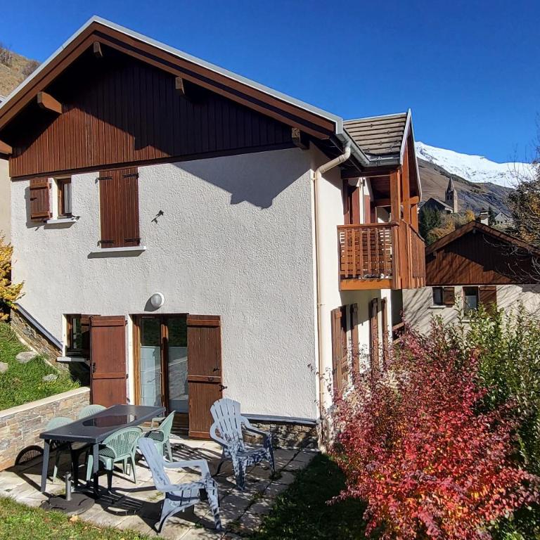 Chez Philippe - Appartements et Chalets - Panoramic Village vue Glaciers - N°14 Chalet GRAND TETRAS - Three Bedroom with private terrace and glacier view - 17