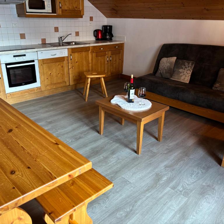 Montana 7 - Two-Bedroom Apartment - 3