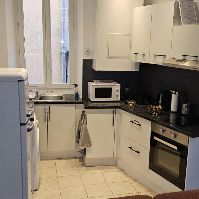 Chic 1 Bedroom Apartment - 3 Star Rated - One-Bedroom Apartment - 16