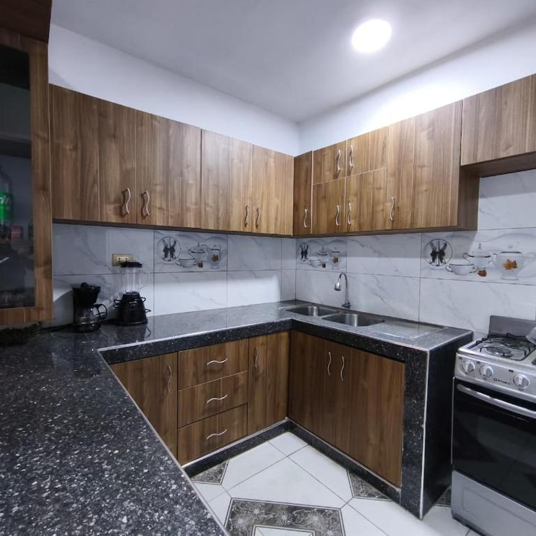 Huaqui House - Three-Bedroom Apartment - 9