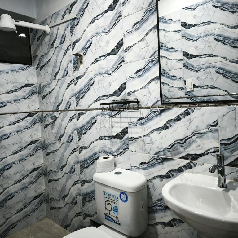 Huaqui House - Three-Bedroom Apartment - 14