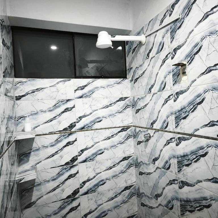 Huaqui House - Three-Bedroom Apartment - 17