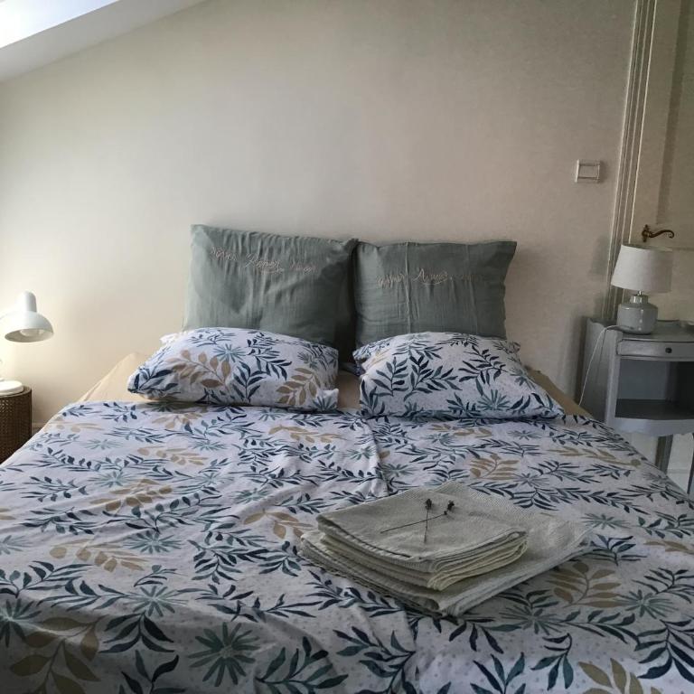 Cottage Massanet - Chambre Triple - Vue sur la Piscine - 2