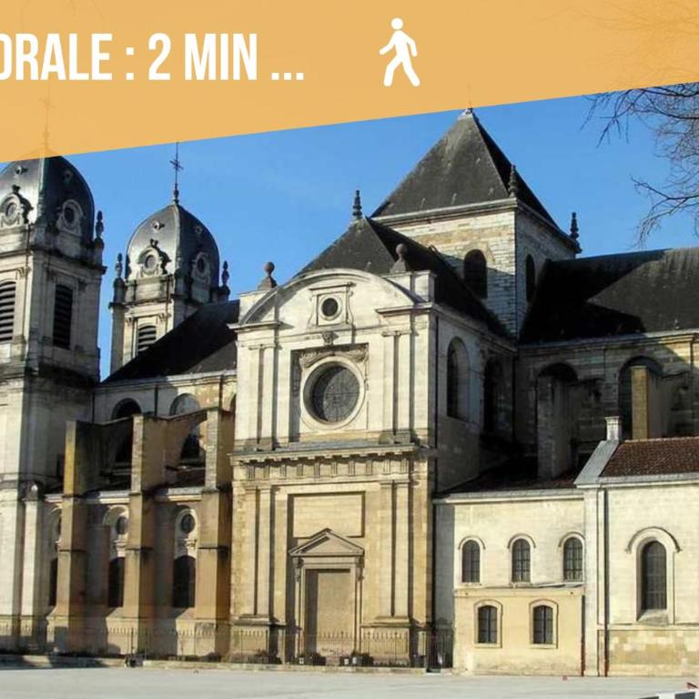 T3 61m2, Hypercentre, vue Fontaine Chaude, bureau - Appartement 2 Chambres - 38