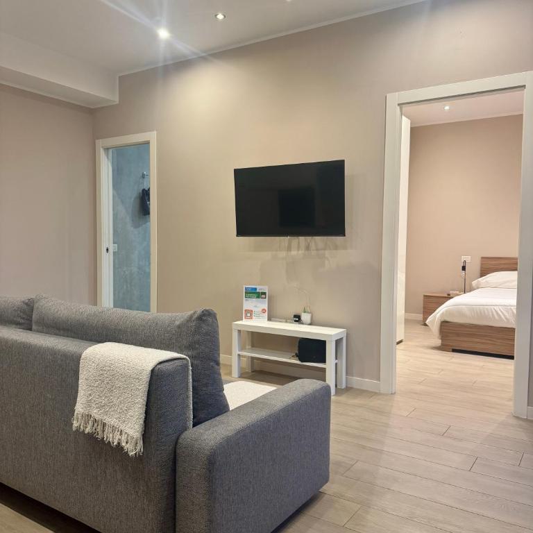 Best Stay-Calefati 80 Suite Apartment - Appartamento con Balcone - 2