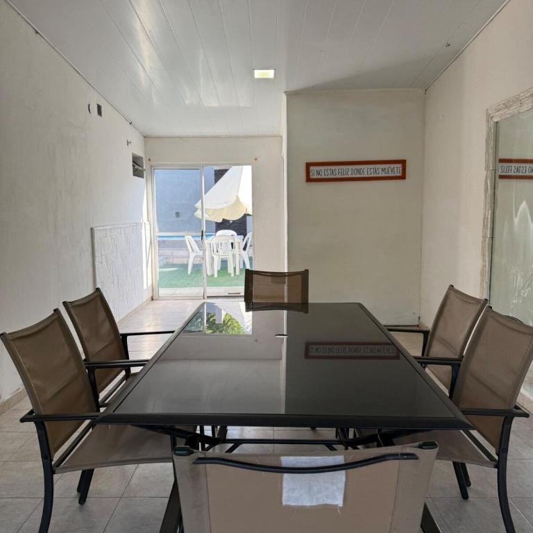 Casa Completa con Piscina - Parrilla - Ubicación - Casa de 2 dormitorios - 26