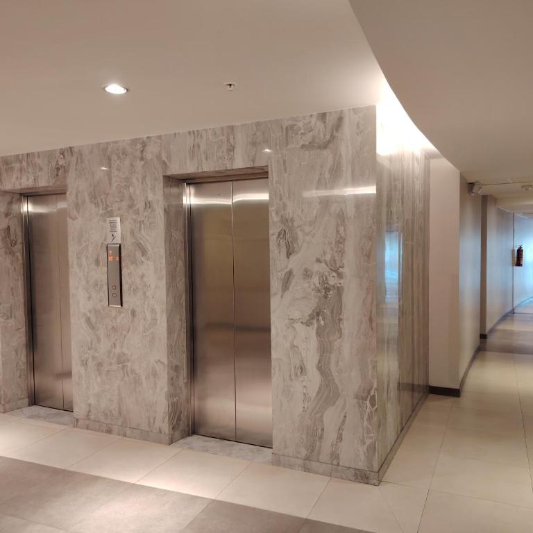 Suite at Pacific Plaza / Parque Empresarial Colón - One-Bedroom Apartment - 11