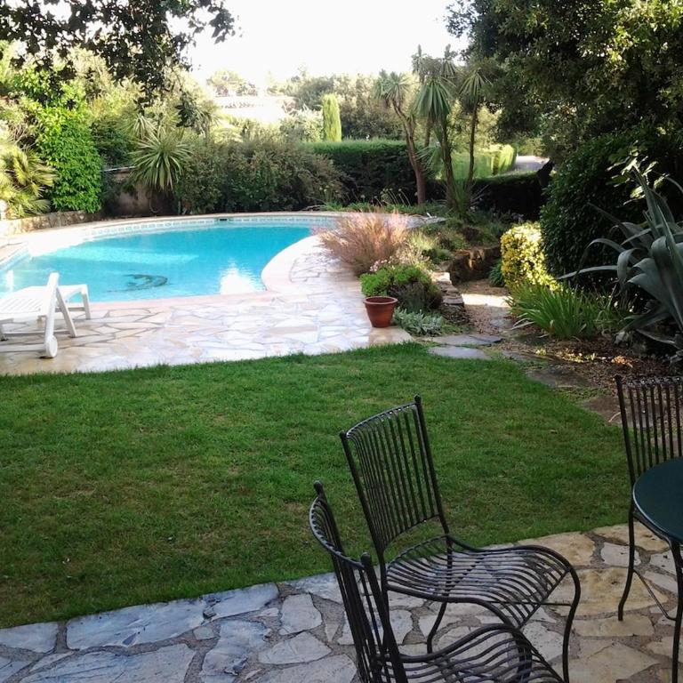 Family House Les Lavandes - Villa avec Piscine Privée - 48