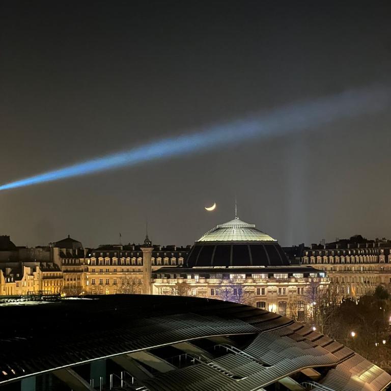 Lescostreet-Vue Tour Eiffel, balcon filant, hyper-centre Paris - One-Bedroom Apartment - 17