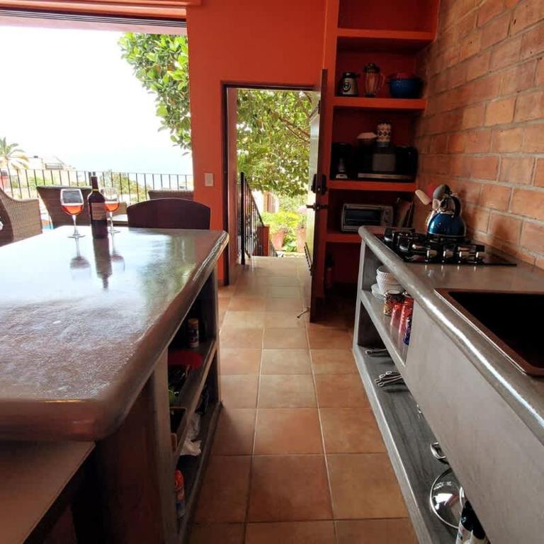 Penthouse Luxury 3BR with Ocean View Private Terraces and Heated Pool - Penthouse Apartment - 12
