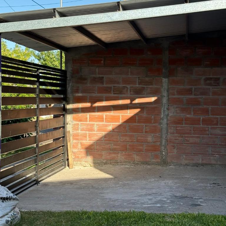 Casa familiar con piscina a 10 minutos del centro - Casa de 2 dormitorios - 16