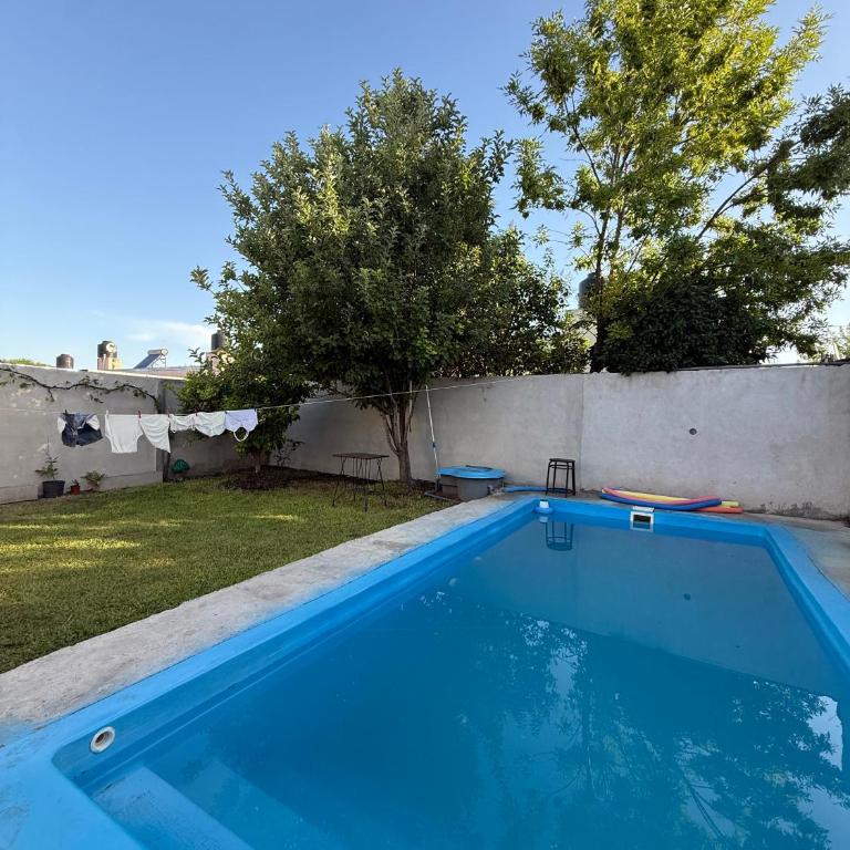 Casa familiar con piscina a 10 minutos del centro - Casa de 2 dormitorios - 19