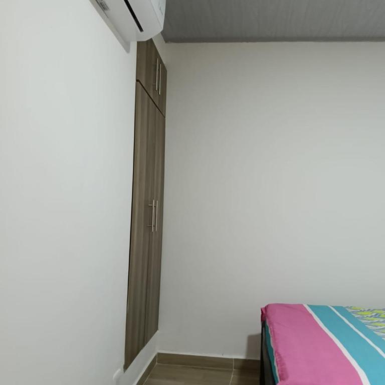 Apartamento cerca a la playa y al aeropuerto - Apartamento de 3 dormitorios - 9
