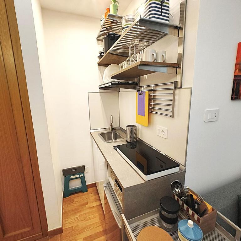 Interno 3 - Camera Tripla con Bagno Privato - 12