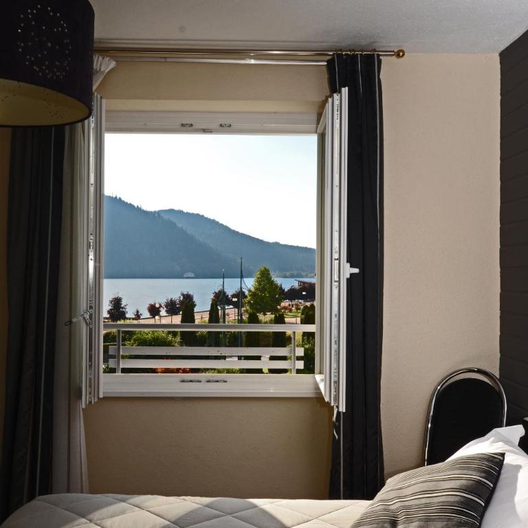 Hôtel La Réserve - Chambre Double de Luxe - Vue sur Lac - 2