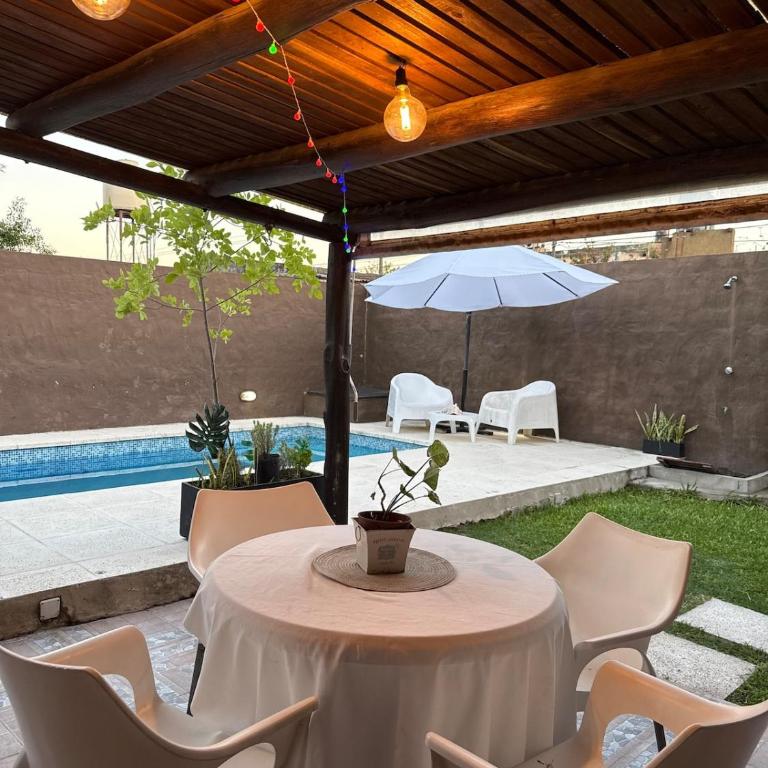 Casa Premium a metros del Carnaval - Piscina - Casa de 2 dormitorios - 1