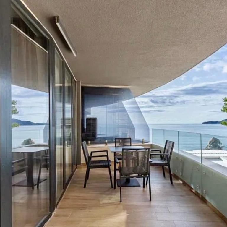 Montenegro Beachfront Oasis - Apartman s 1 Spavaćom Sobom, Balkonom i Pogledom na More - 7