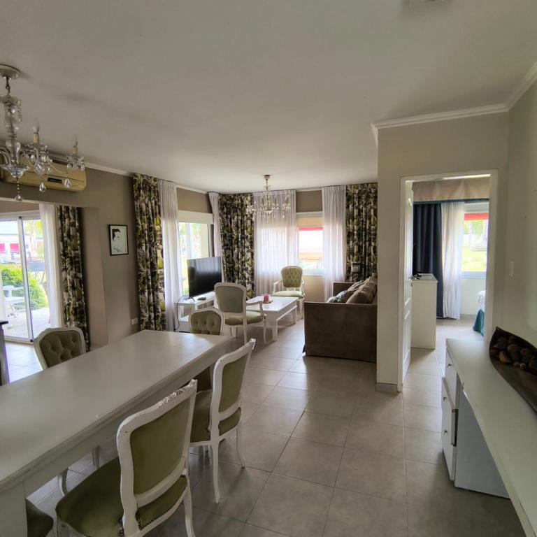 Complejo Aquiles - Bungalow Familiar - 7