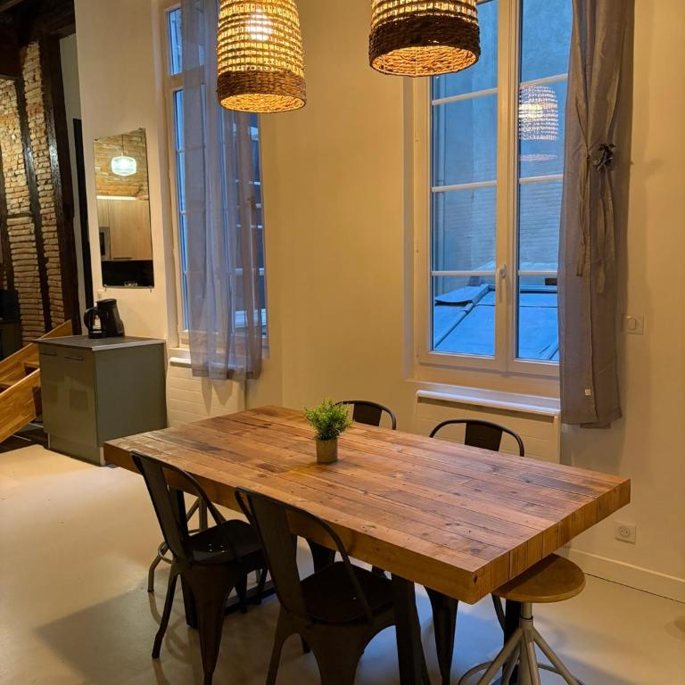Tourneurs Toulousain - Charme & Spacieux - 2 chambres - Centre ville Toulouse - Two-Bedroom Apartment - 35