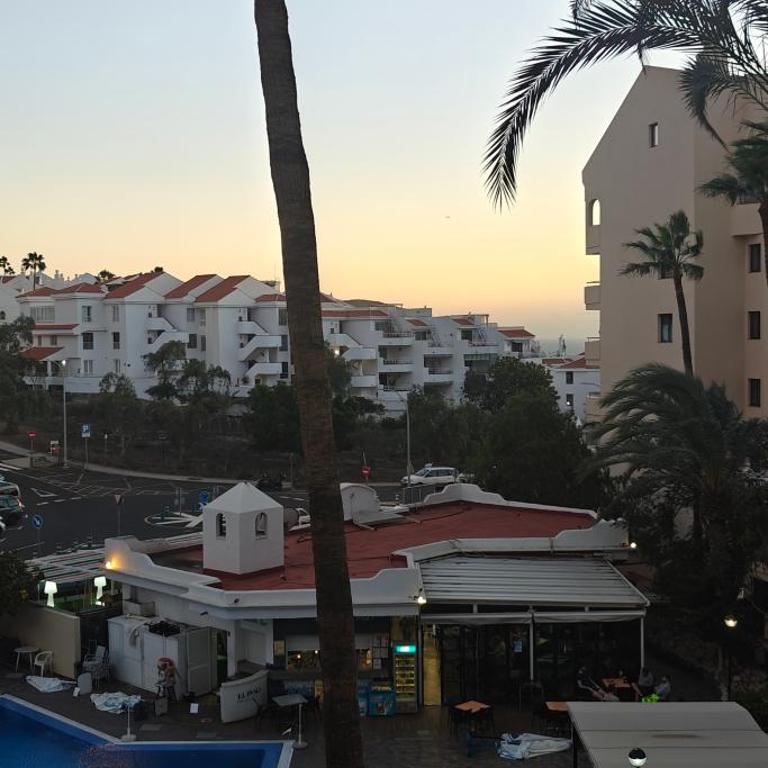 Apartment with pool view - Castle Harbour Los Cristianos - Apartamento de 1 dormitorio - 7