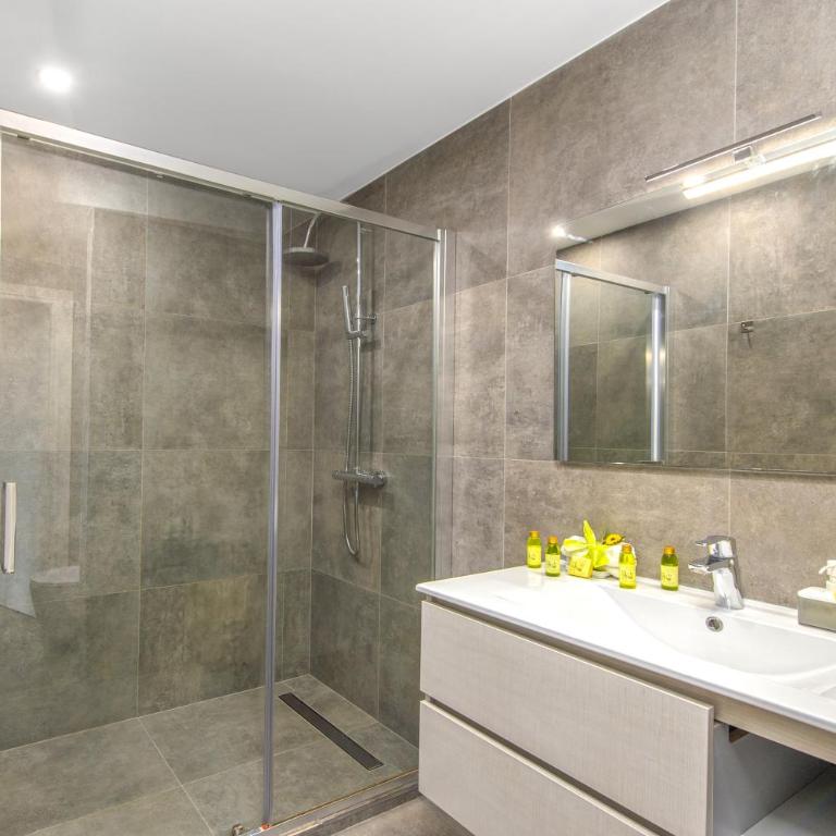 ST PIERRE - Magnifique studio Menton - 100 m des plages - Parking - One-Bedroom Apartment - 16