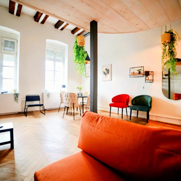 Old Port Lux RiverView Duplex in City Center - One-Bedroom Apartment with River View - 24