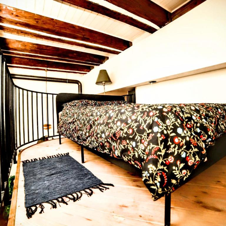Old Port Lux RiverView Duplex in City Center - One-Bedroom Apartment with River View - 12