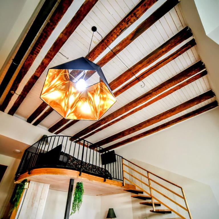 Old Port Lux RiverView Duplex in City Center - One-Bedroom Apartment with River View - 16