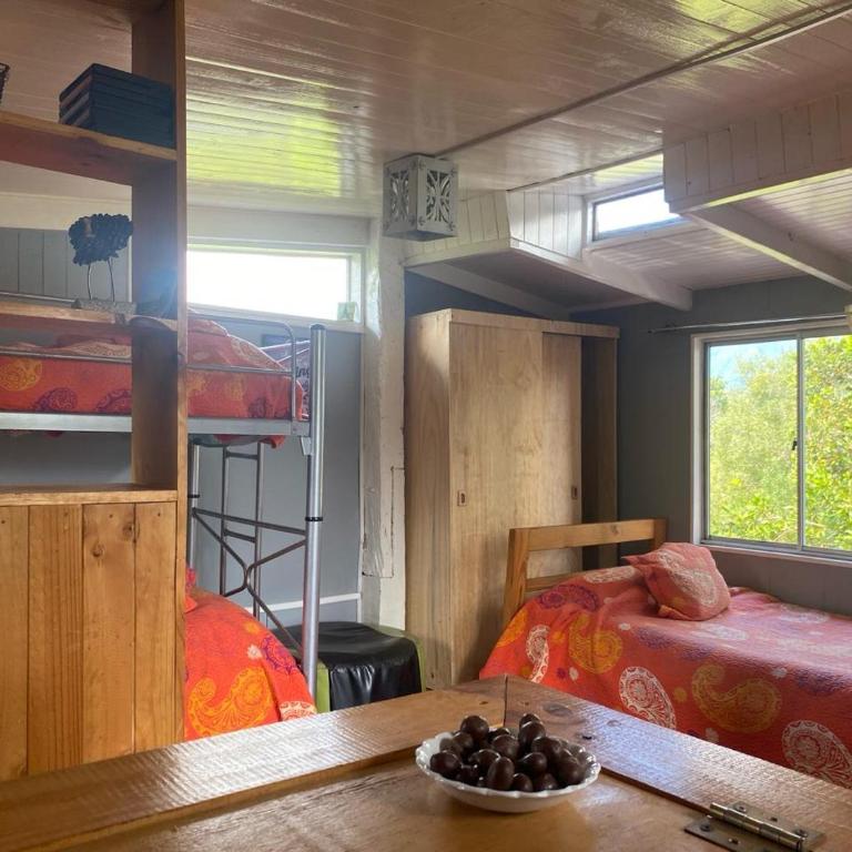 Natures Balcony Reclaimed Wood Cabin with Villarrica Volcano and Majestic Peak Views - Basic Triple Room - 3