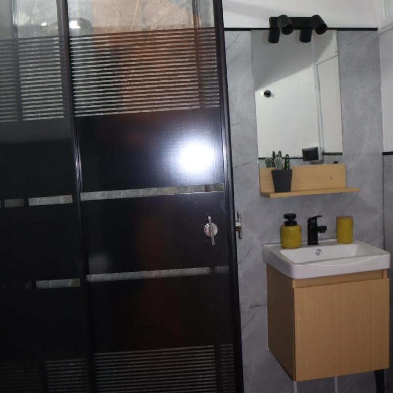 Departamento central y acogedor 2D 3 huéspedes - Two-Bedroom Apartment - 24