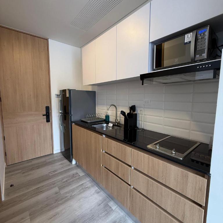 Aparta Suite Centro Internacional Piso 29 con Altura - Apartamento de 1 dormitorio - 4