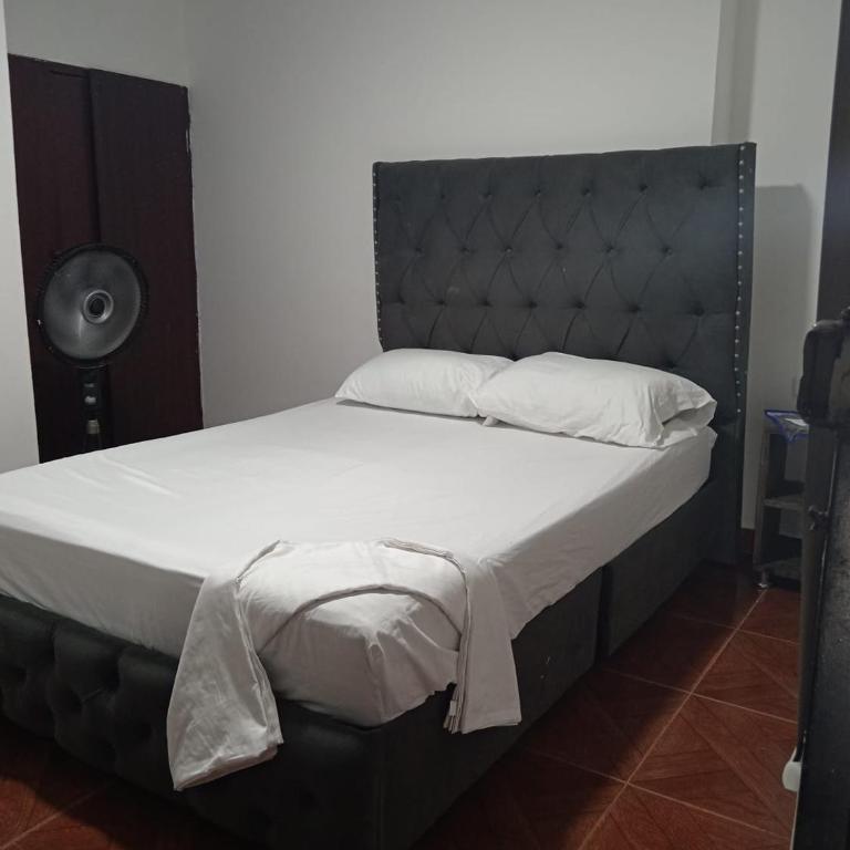 Habitaciones privadas con servicio de lavadora y cocina - Habitación Doble con baño privado - 4