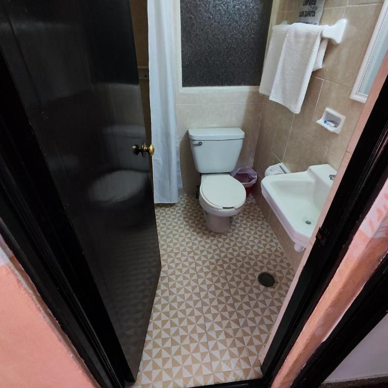 Hotel Mesón del Rey - Habitación Triple - 2
