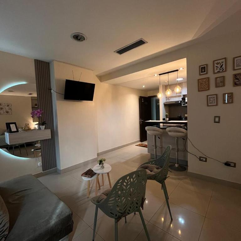 Suite Media Luna Edificio City Suites - One-Bedroom Apartment - 5
