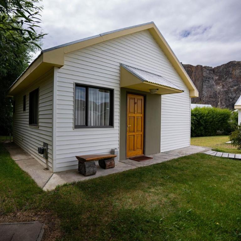 Cabañas Río de las Vueltas, El Chaltén, Patagonia - Two-Bedroom House - 1
