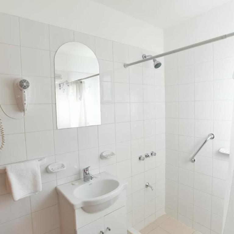 Cabañas Río de las Vueltas, El Chaltén, Patagonia - Two-Bedroom House - 47