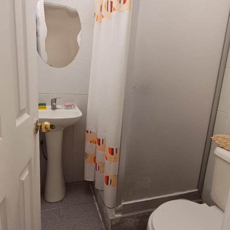 Alojamiento para turista - Double Room with Private Bathroom - 4