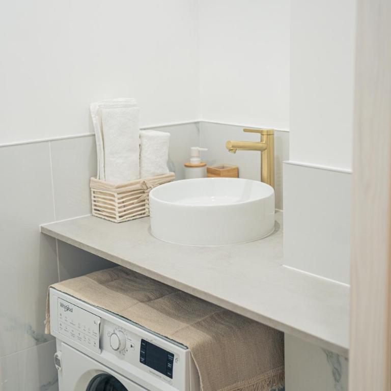 Prestigious 2p - 10 min near beaches - Air conditioning - Garage - Apartamento de 1 dormitorio - 23
