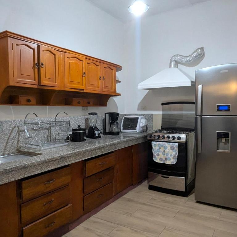 Cozy 2BR Home Near Downtown Family Friendly - Apartamento de 2 dormitorios - 49