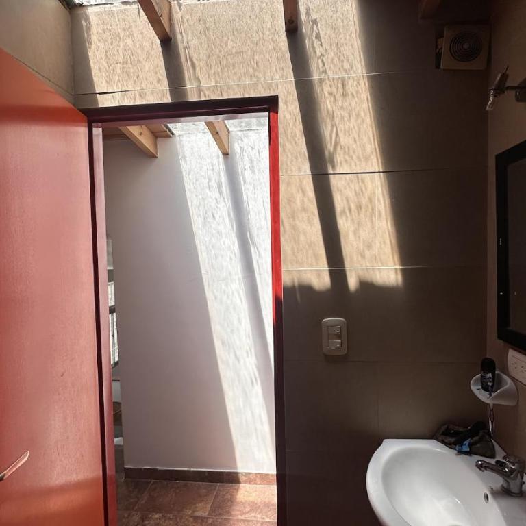 Amorrortu's House - Spacious House Meters Away from Palermo - Habitación Doble con baño privado - 1