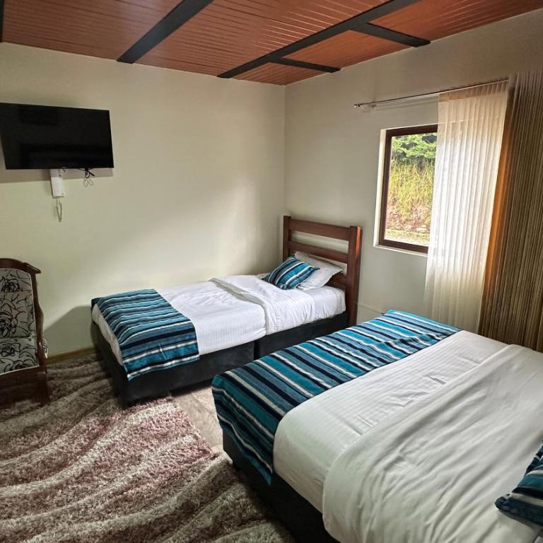 Hotel Rocamonti - Deluxe Family Room - 4