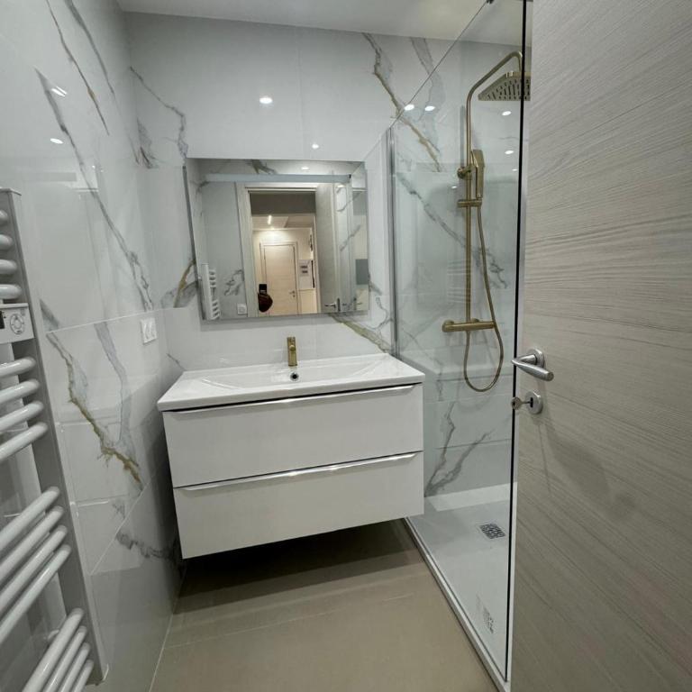Sublime 2p - 10 min near beaches - Air conditioning - Garage - Appartamento con 1 Camera da Letto - 2
