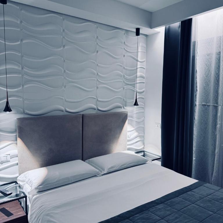 Living - Deluxe Twin Room - 10