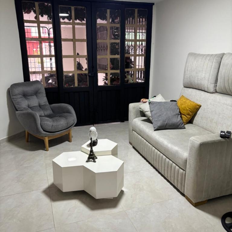 Hermosa casa de 2 plantas en Villavicencio - Meta - Three-Bedroom Home - 18