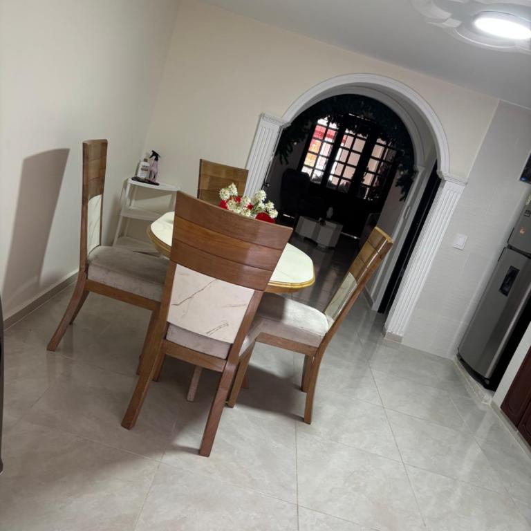 Hermosa casa de 2 plantas en Villavicencio - Meta - Three-Bedroom Home - 20