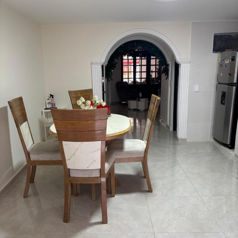 Hermosa casa de 2 plantas en Villavicencio - Meta - Three-Bedroom Home - 23
