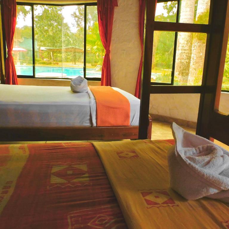Puerto Quito Lodge - MonPar - Suite with Pool View - 4