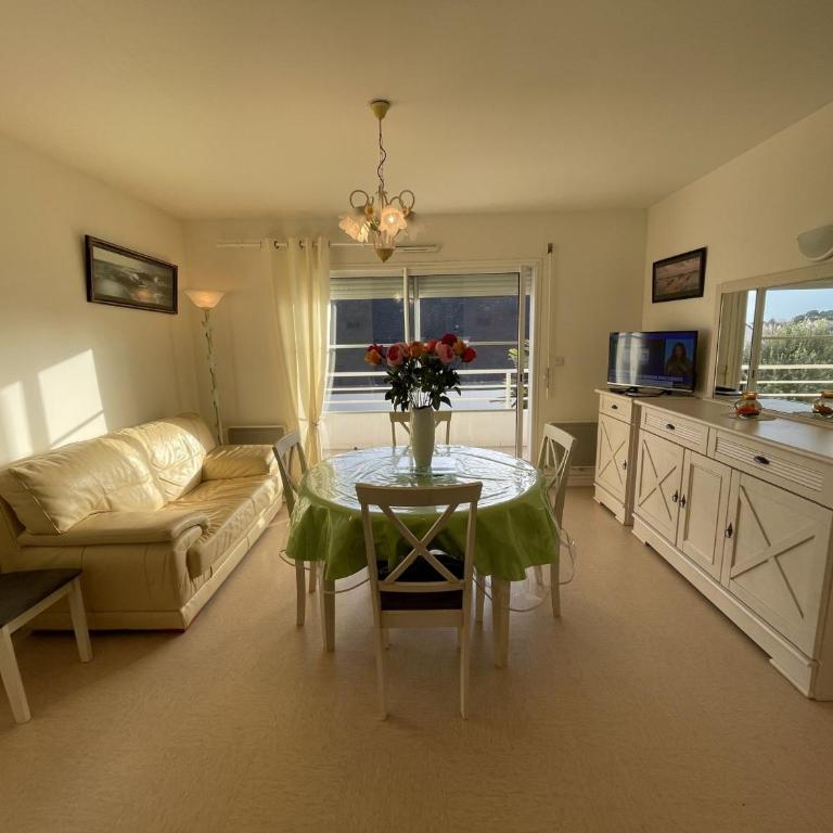 Appartement T3 au calme avec terrasse et parking, proche port du Crouesty - FR-1-775-75 - Appartement - 20